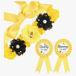 Yellow and Black Baby Shower Sash and Pins - Mommy & Daddy to Bee
